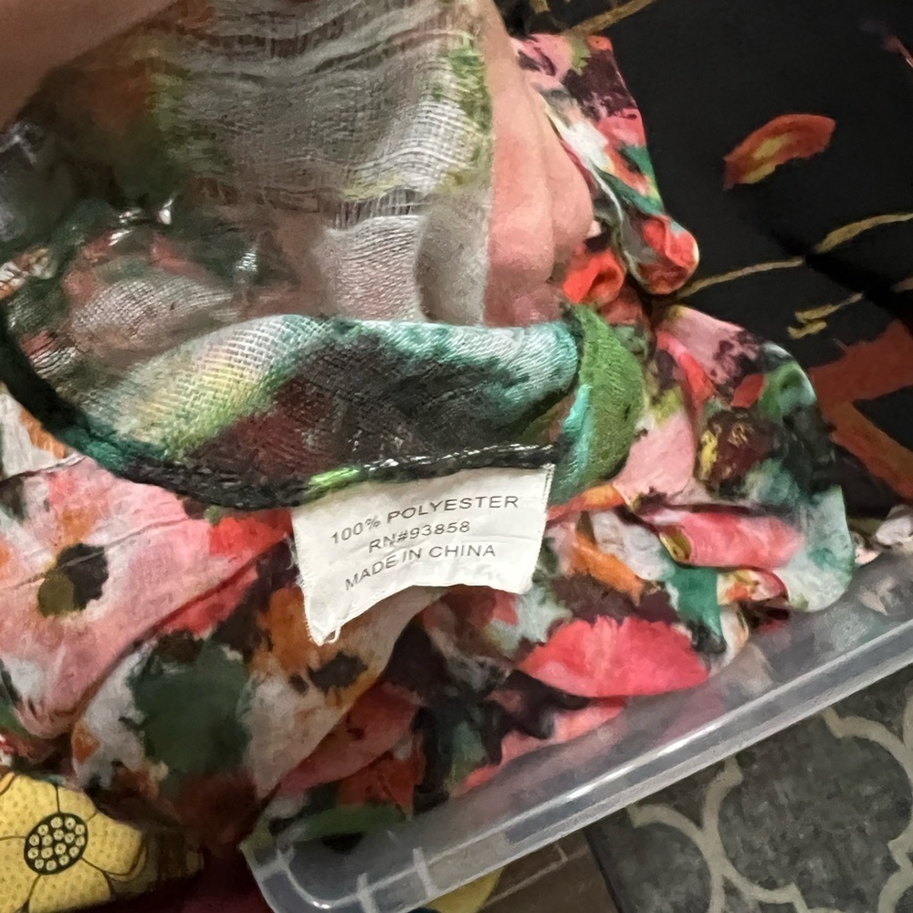 Floral Multicolor Scarf - Picture 6 of 6
